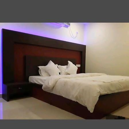 Hotel Blue Bird Nest Port Blair Exterior photo